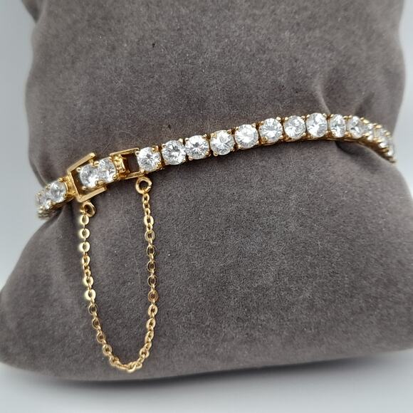 Vintage CZ Clear Rhinestone Tennis Bracelet - 7 1/4 Inches - RS Fold Over Clasp - Picture 8 of 10